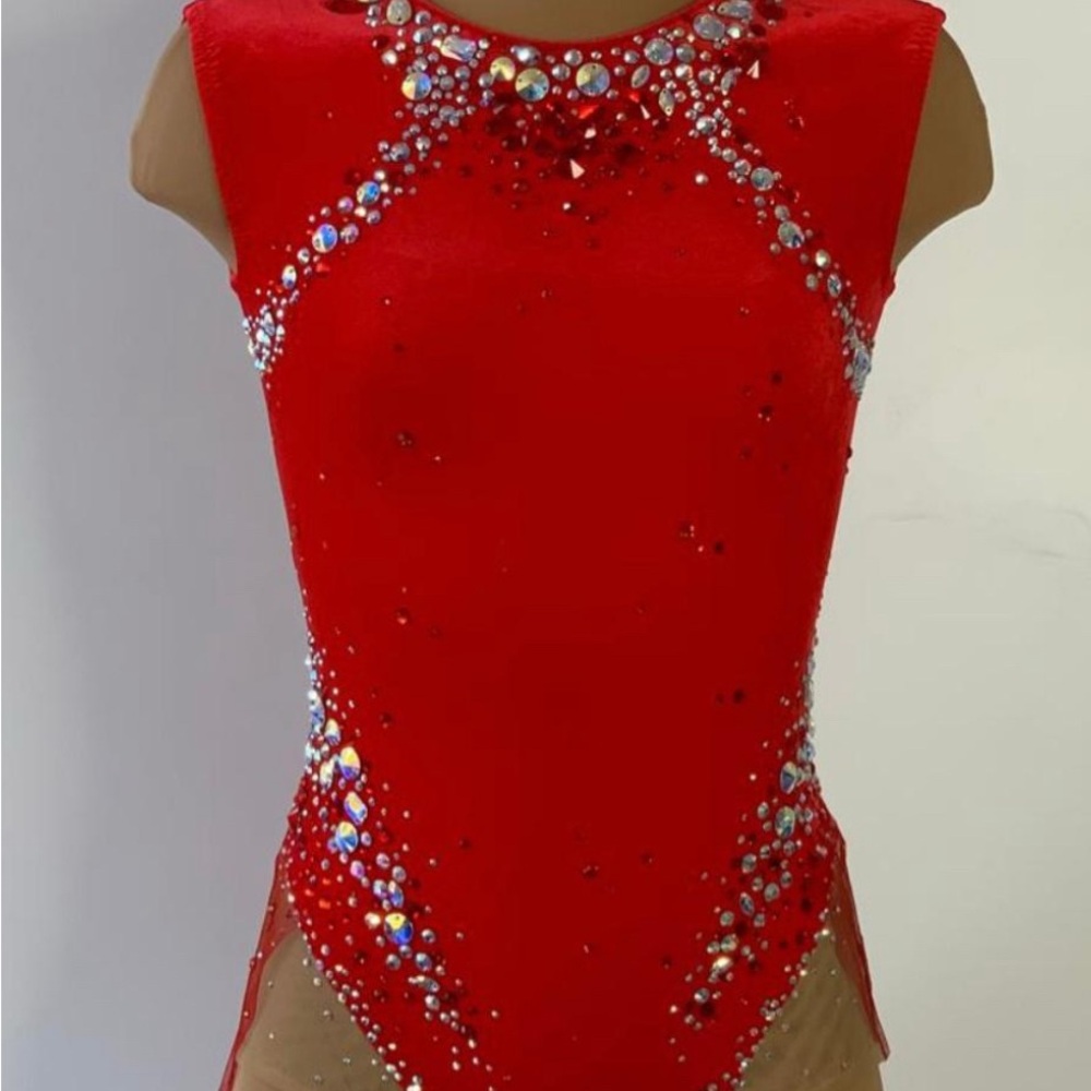 Rhythmic gymnastics leotard